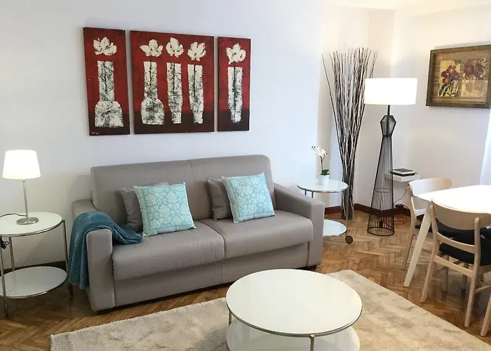 Vázquez de Mella by Forever Rentals